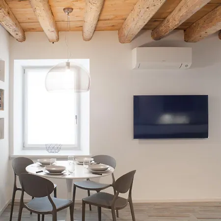 Borgo Gemona Luxury Apartamento Udine